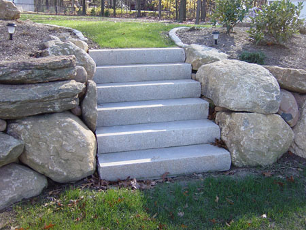 Stone Steps, Stairs & Landings in Connecticut | Outdoor Granite Stairs